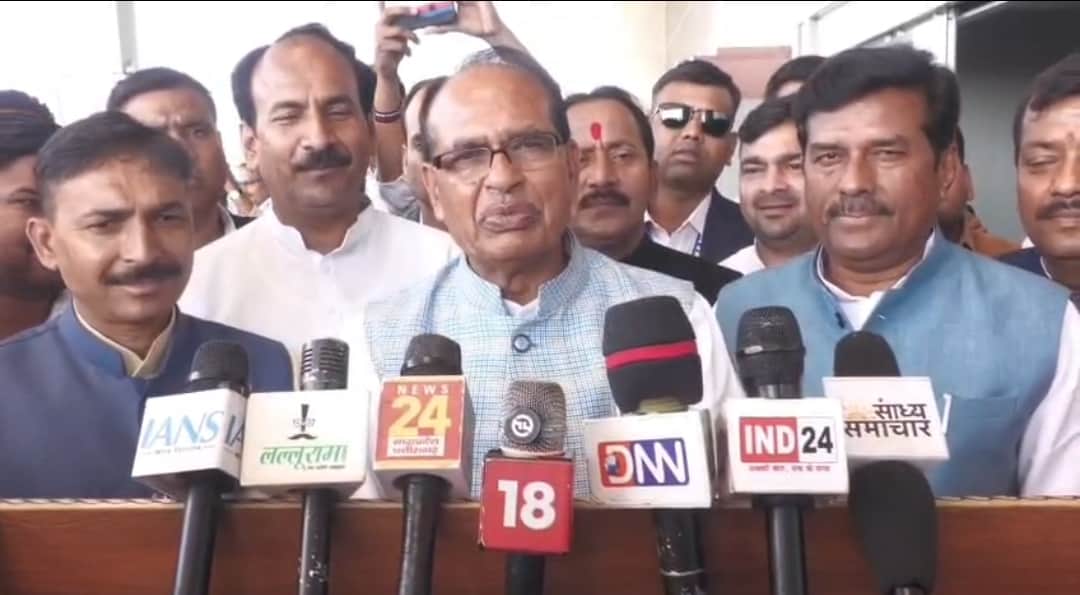 केंद्रीय कृषि मंत्री शिवराज सिंह चौहान ग्वालियर पहुंचे