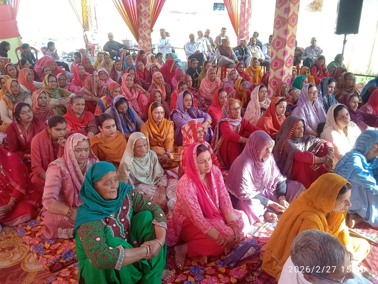 Listening to the Srimad Bhagwat Katha liberates one from sins.