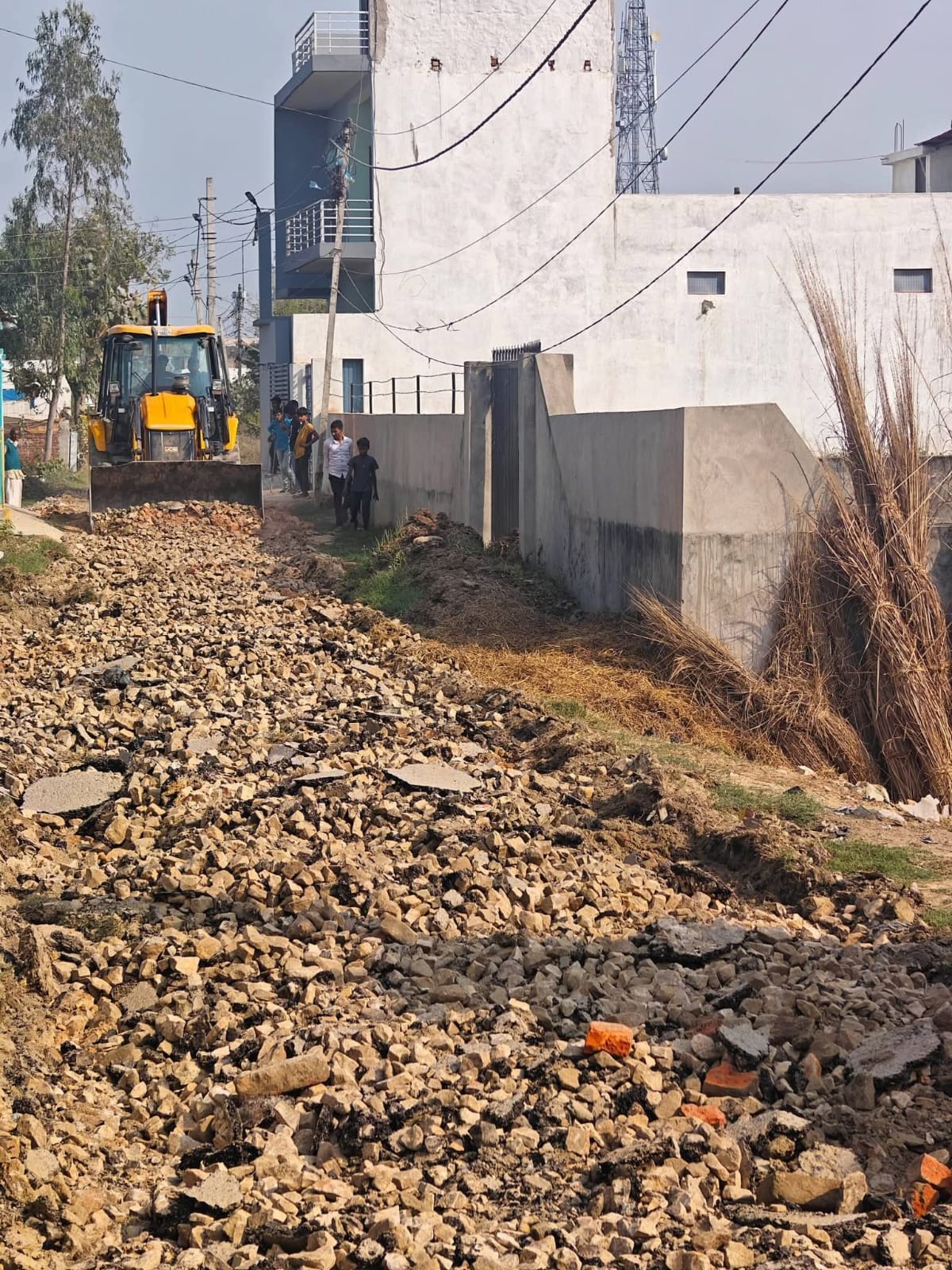 26 crore will be spent on renovation and strengthening of 160 roads.