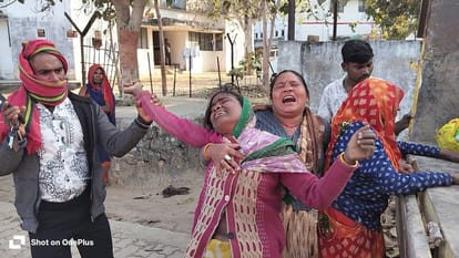 Bike rider dragged for 50 meters after collision with a truck, dies