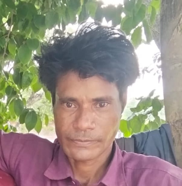 The body of a laborer was found in a pond in front of the Kaiserganj MP's house