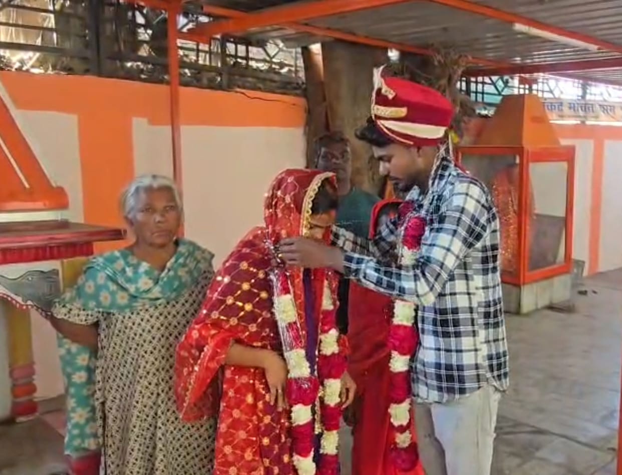 Nazia became Meenakshi, got married in Shiva temple