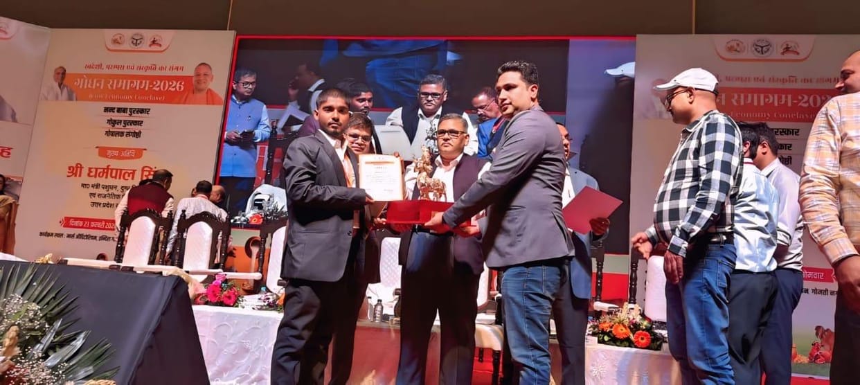 Akhilesh gets Gokul Award for highest milk production