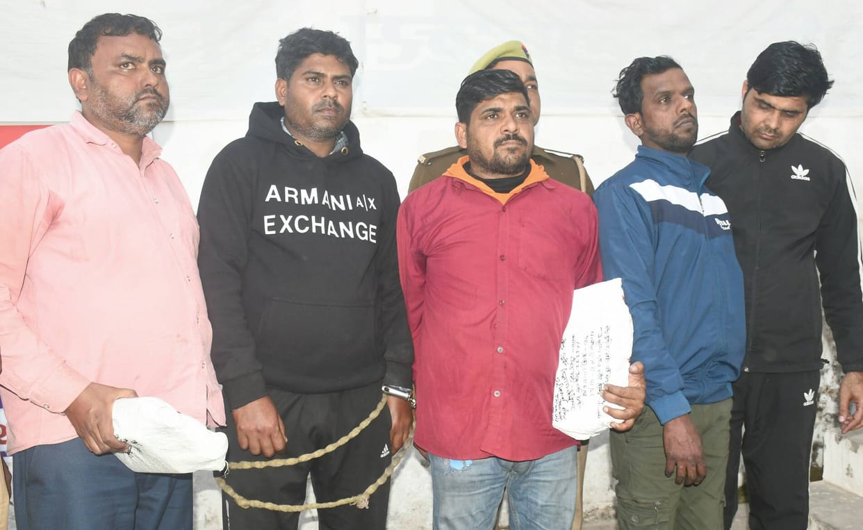 Five arrested for bringing liquor from Chandigarh and selling it in Meerut