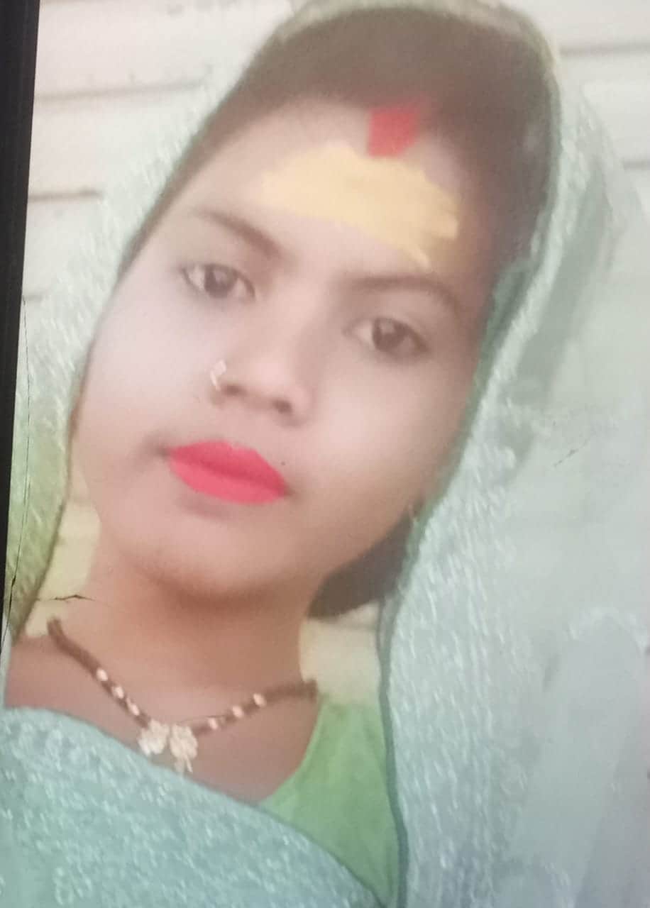 मृतका आरती आदिवासी का फाइल फोटो।