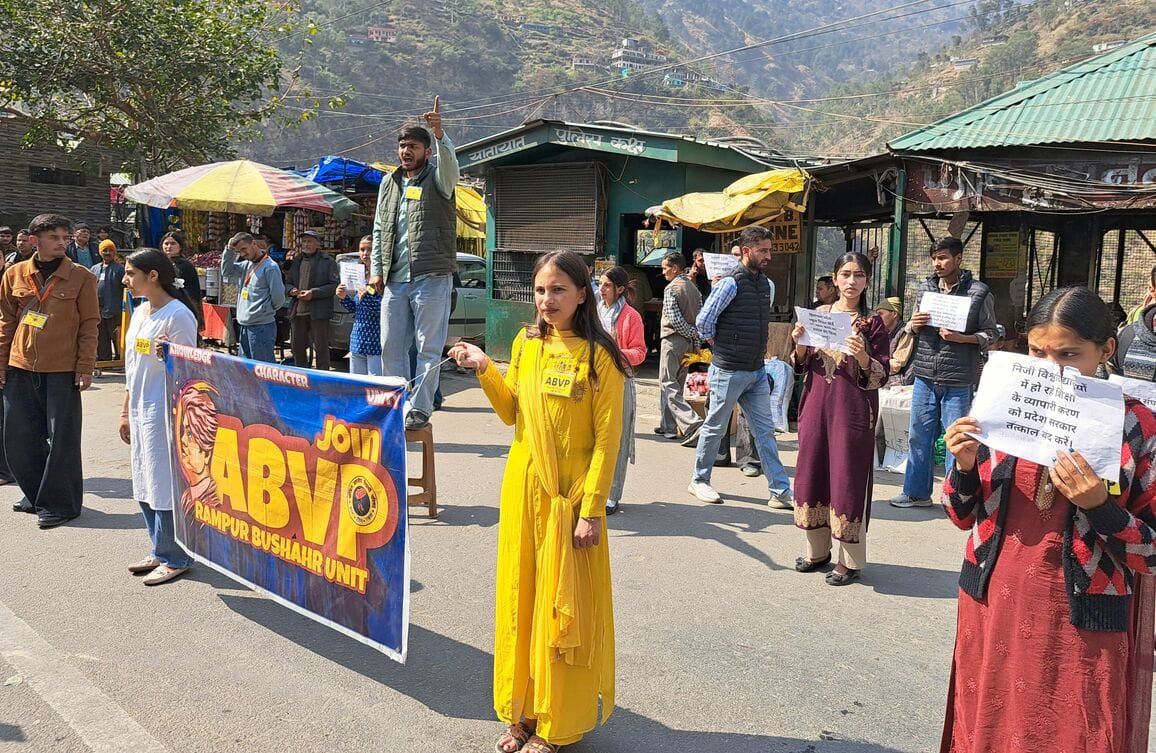 SDM ended ABVP's strike by giving them juice