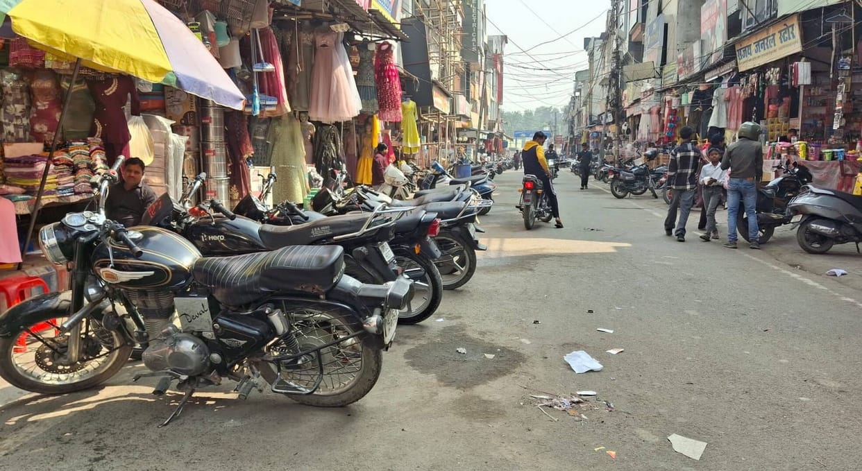 Lack of parking has dampened the market's charm, and traffic jams have troubled residents.