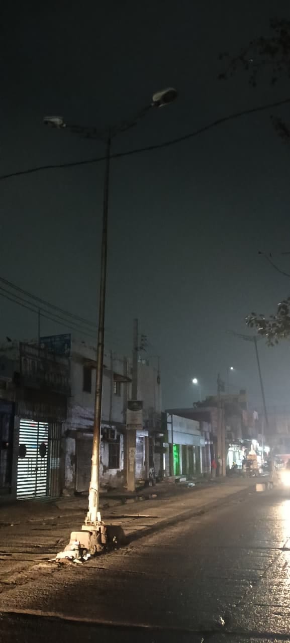 Pigeon Chowk and Sikka Market are dark at night, streetlights are out of order.