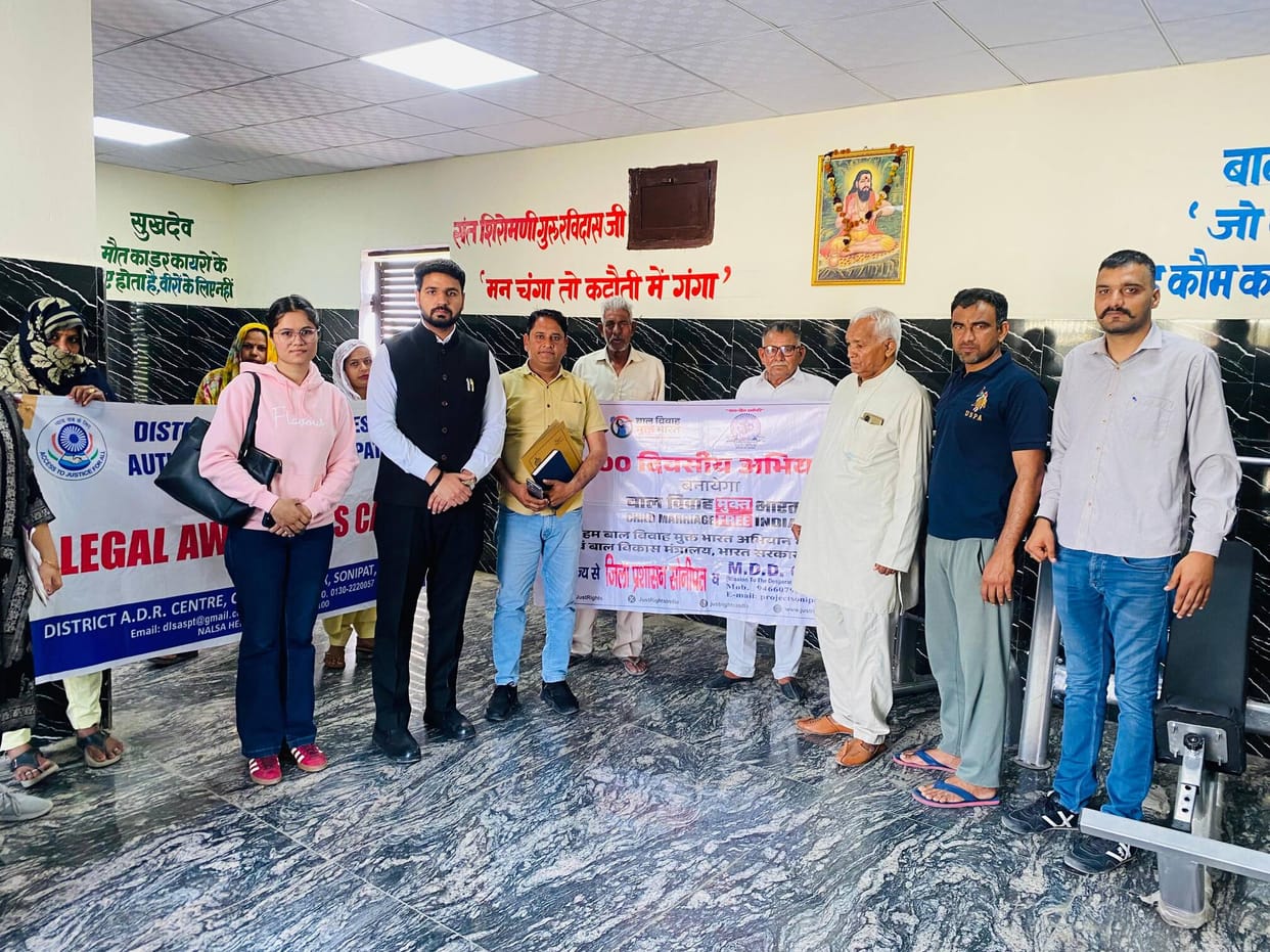 Awareness was created on the topics of safe internet and child marriage free India.
