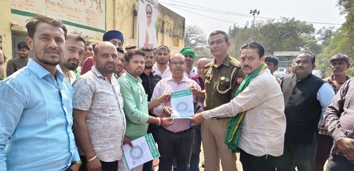 firozabad news farmer leader protest over road jam