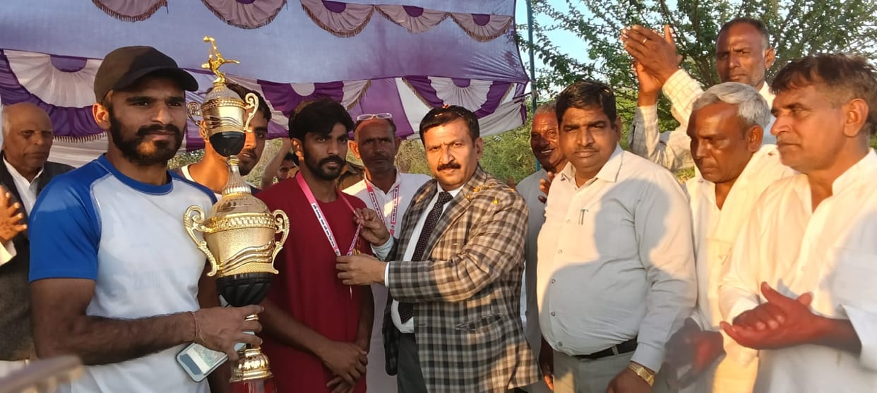 Unhani's team became the champion by defeating Hanumangarh