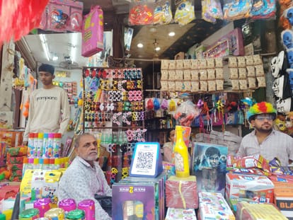 Rangotsav in Ayushman Yoga today, colors will rain from the streets to the roads