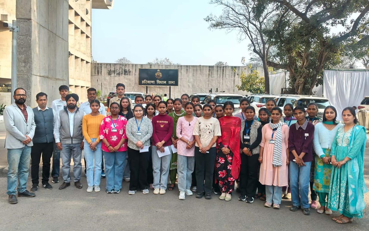 Students visited the Assembly