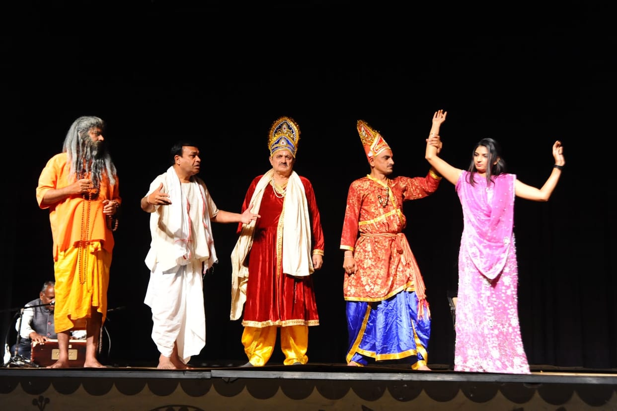 Theatre artists staged the play "Gadhe Ki Baraat" in Patiala.