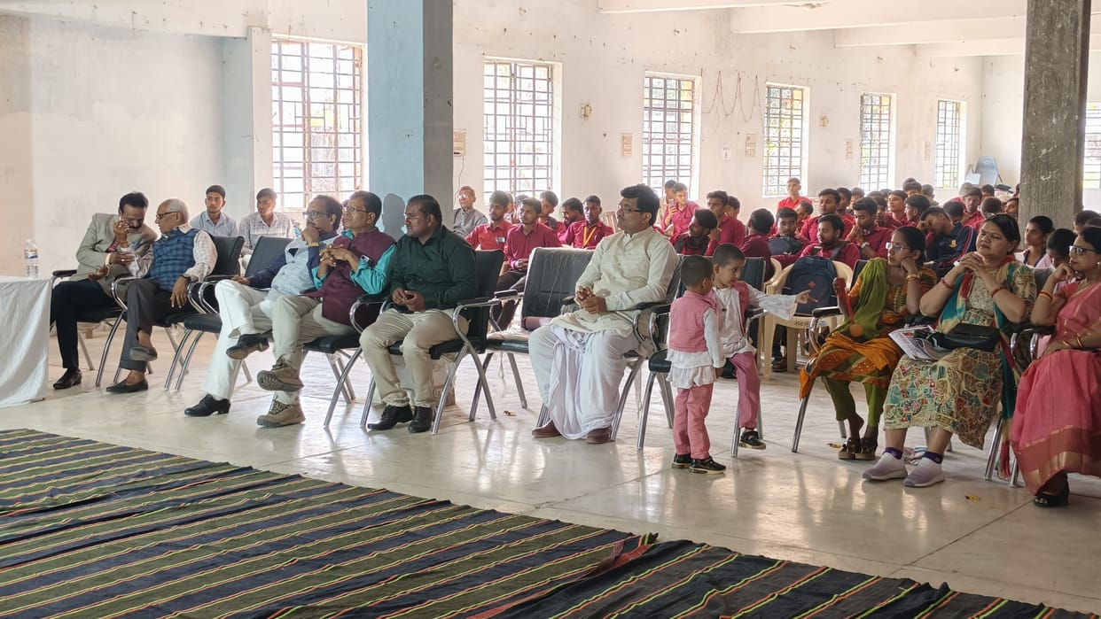 Winners of sports and other competitions were awarded prizes.