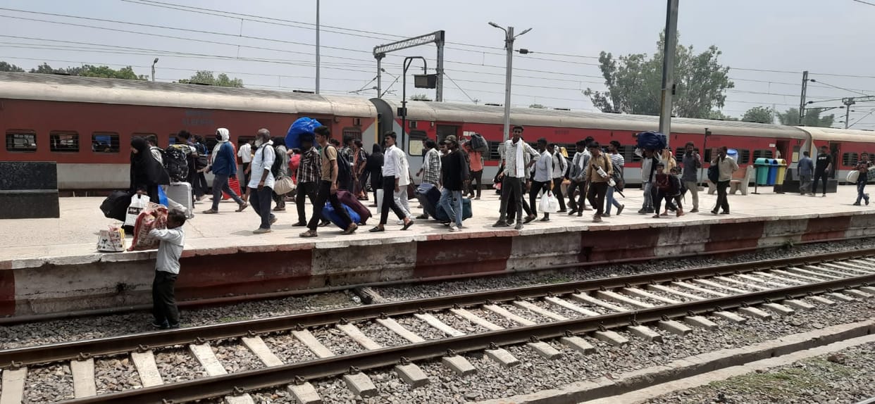 Relief: Berths may be available in Holi special trains