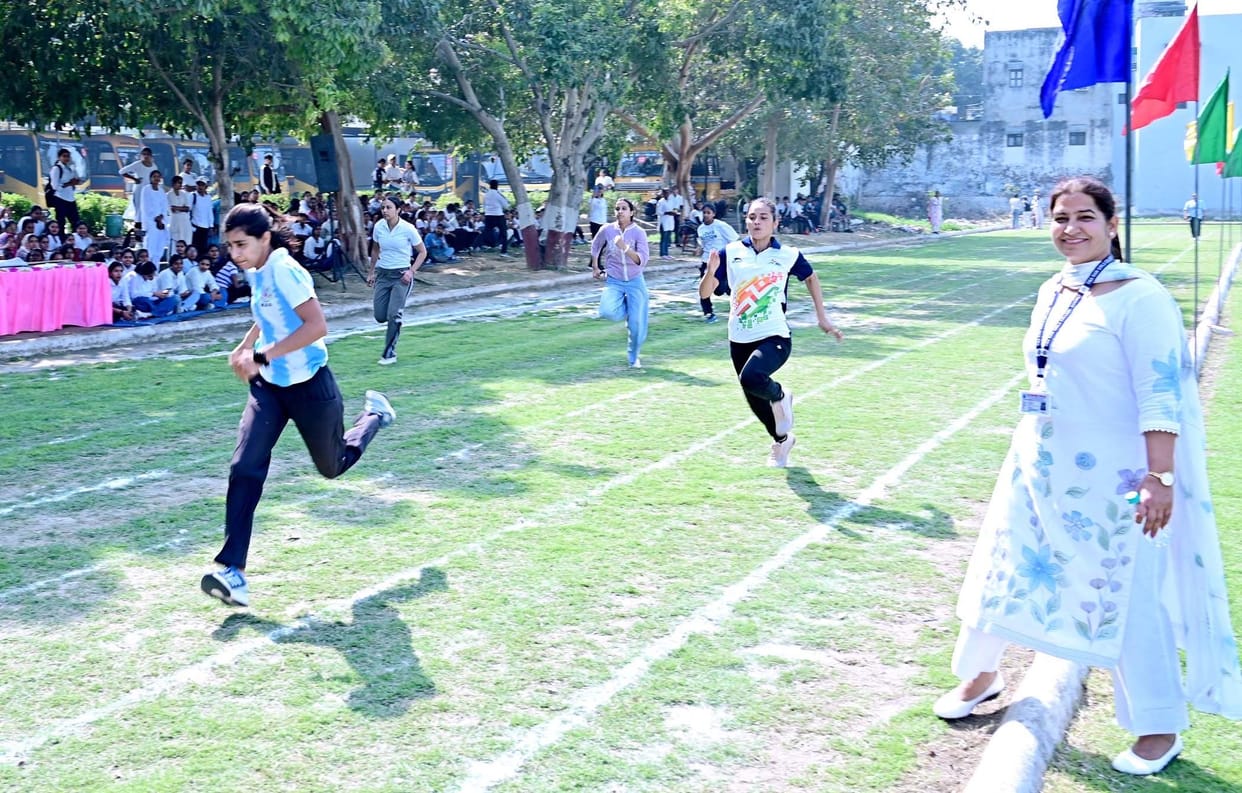 Shubham won the title of Best Athlete in the annual sports competition.
