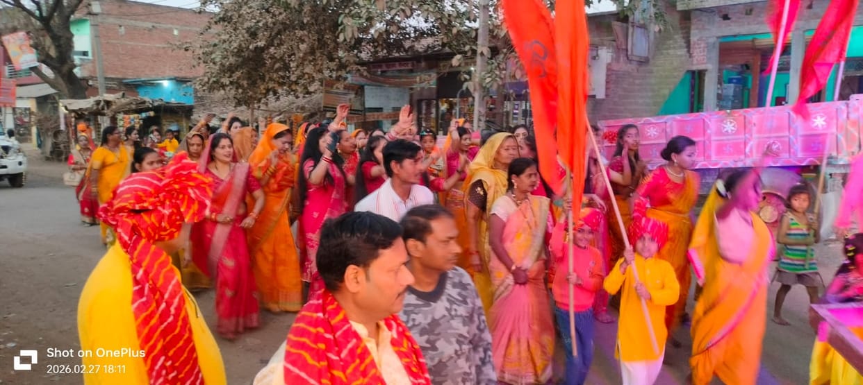 The procession was carried out with music and dance