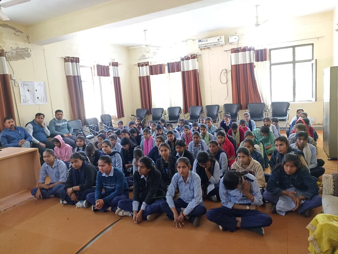 Set goals, become self-reliant... a new thinking of self-employment awakened among the girl students.