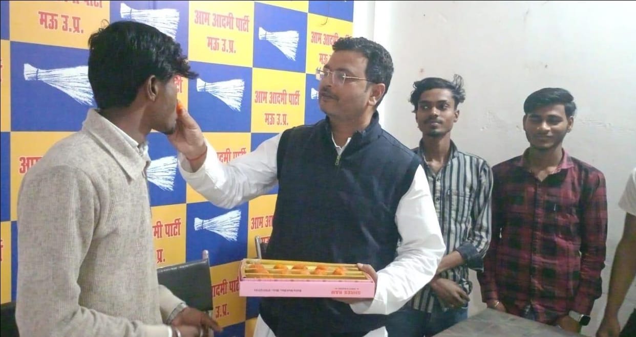 Celebrations were held on the release of Arvind Kejriwal and Manish Sisodia.