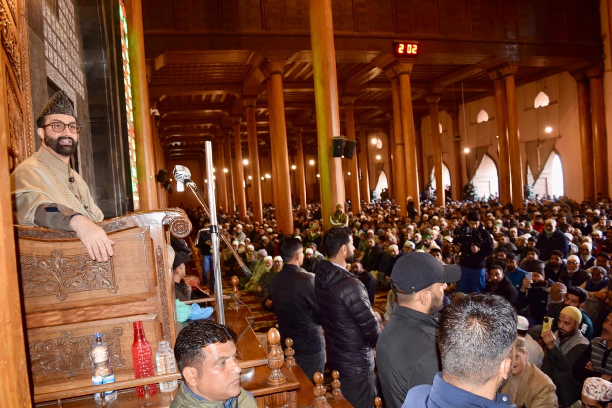Srinagar, Mirwaiz, Dr. Umar Farooq, Friday Namaz