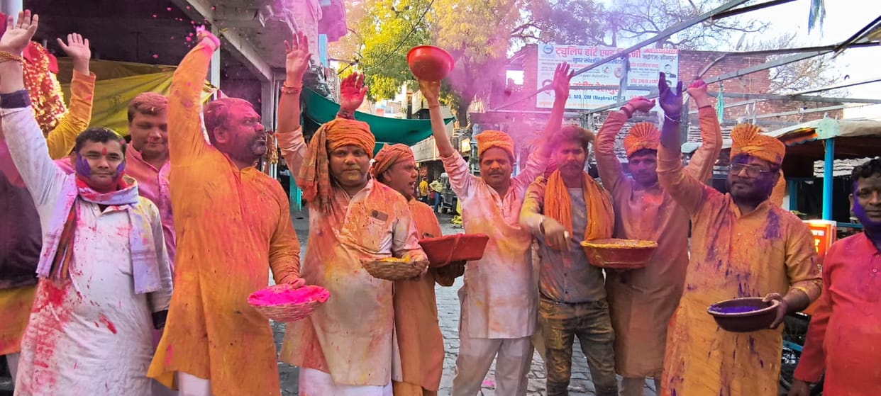 Colorful Ekadashi was celebrated with great pomp at Sheetla Chowkiya Dham.