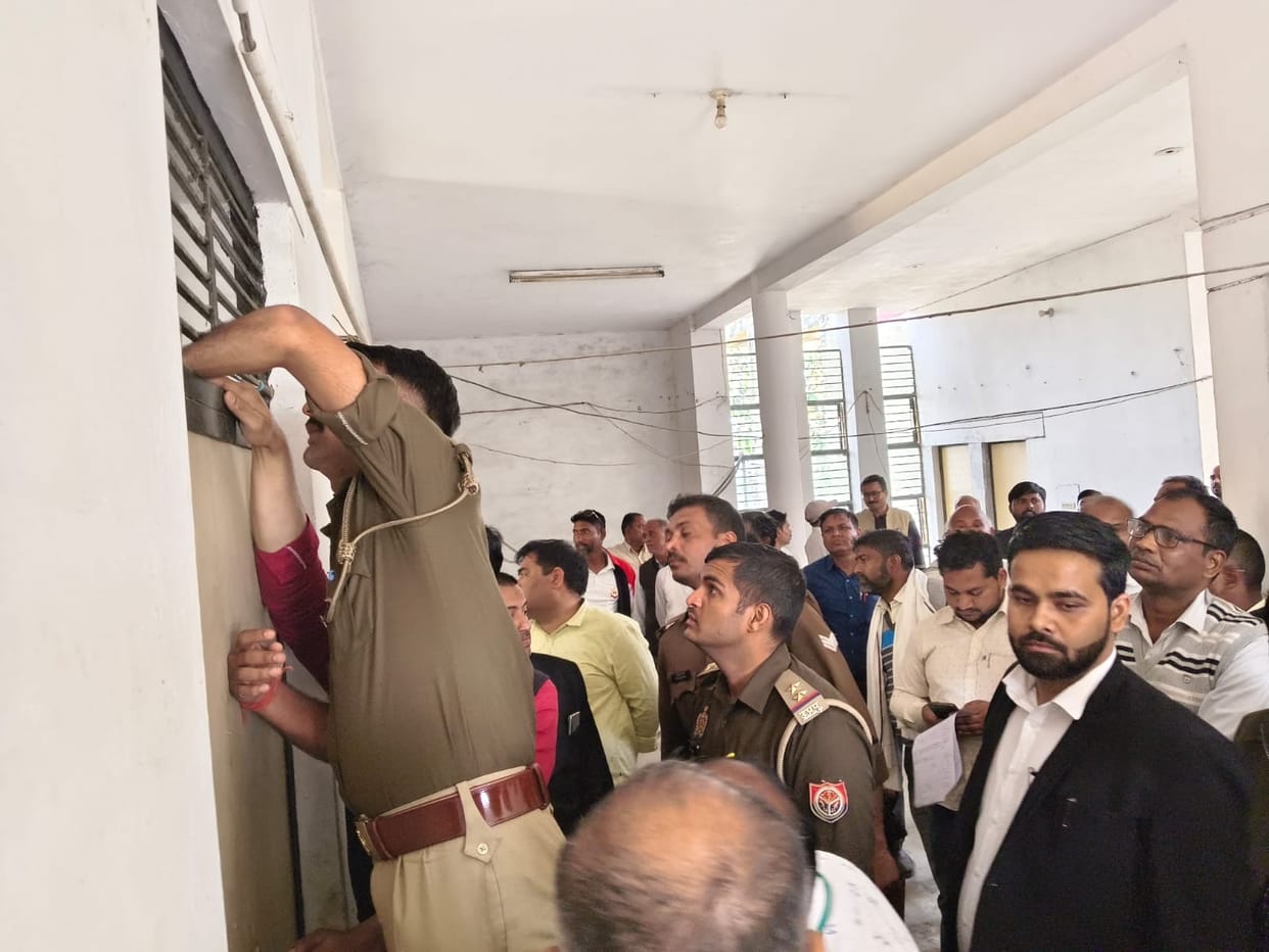 Cleaner found dead in tehsil room