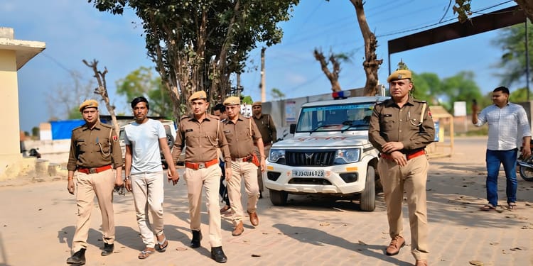 ऑपरेशन शिकंजा: 15 साल से फरार ₹20 हजार का इनामी डकैत तेलंगाना से गिरफ्तार, राजस्थान पुलिस की बड़ी कार्रवाई