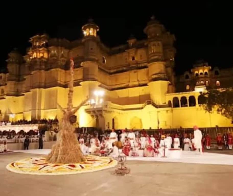 उदयपुर मे होलिका दहन 2 मार्च को, 3 को धुलंडी