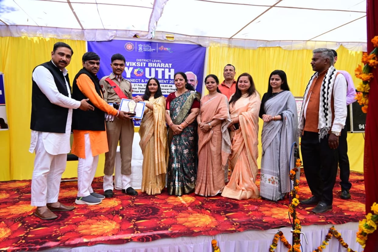 Naveen wins the Youth Parliament speech