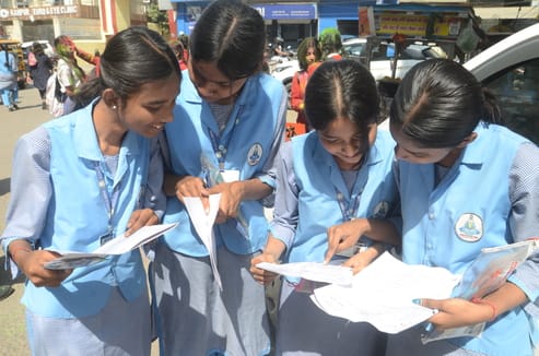 UP Board: 2.87 lakh students skipped the exam, complaints of cheating were received at 16 centres in 12 distr