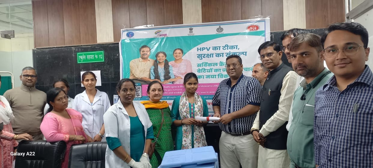 On the first day in the district, 14 adolescent girls were vaccinated.