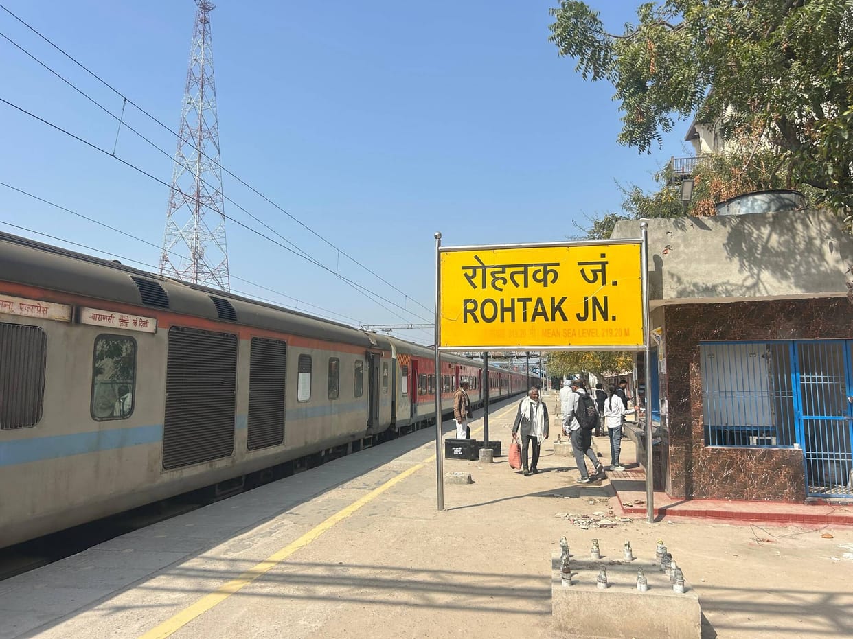 Passengers face problems due to cancellation of trains, forced to travel by bus