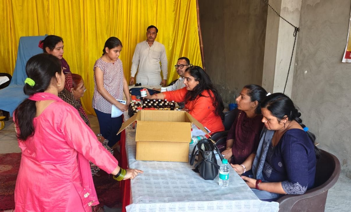 413 people were examined at the camp, 11 donated blood.