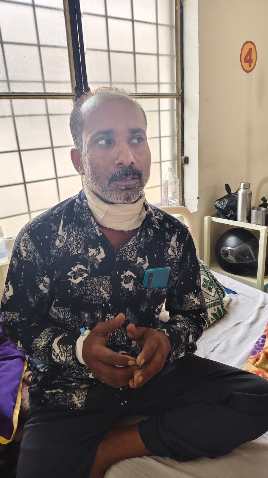 Surgery for a knife-cut neck