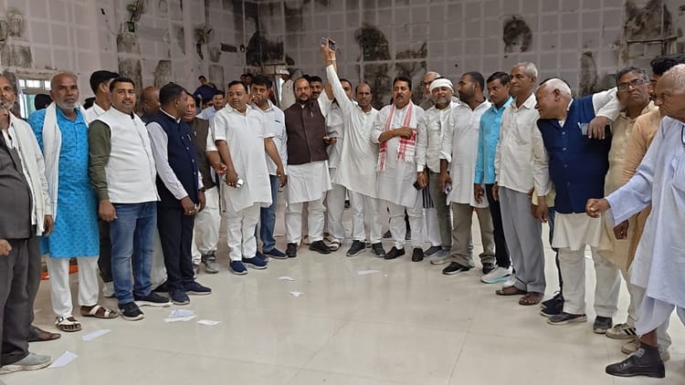 Bihar News: जदयू जिलाध्यक्ष चुनाव में अफरा-तफरी, 32 दावेदारों के बीच सहमति नहीं बनी