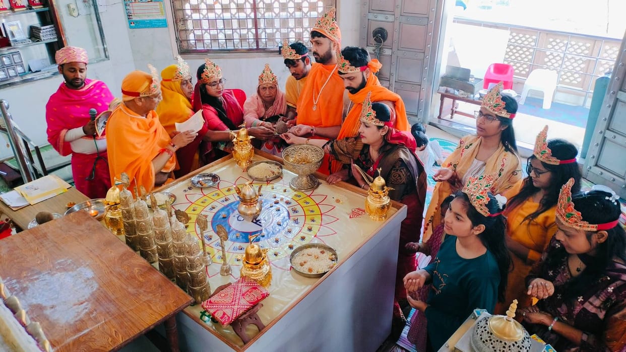 Self-welfare is possible only through self-restraint, good conduct and spiritual practice: Vimarsh Sagar