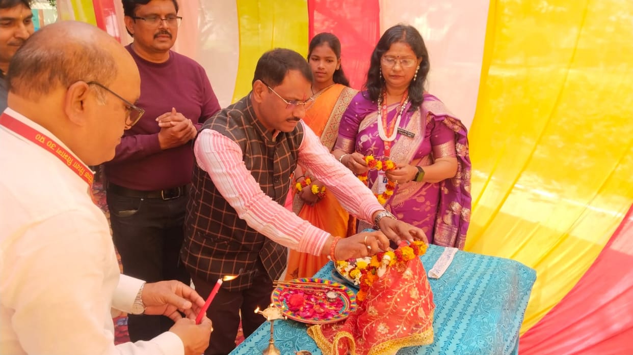 Children captivated the hearts of people at the Shiksha Chaupal