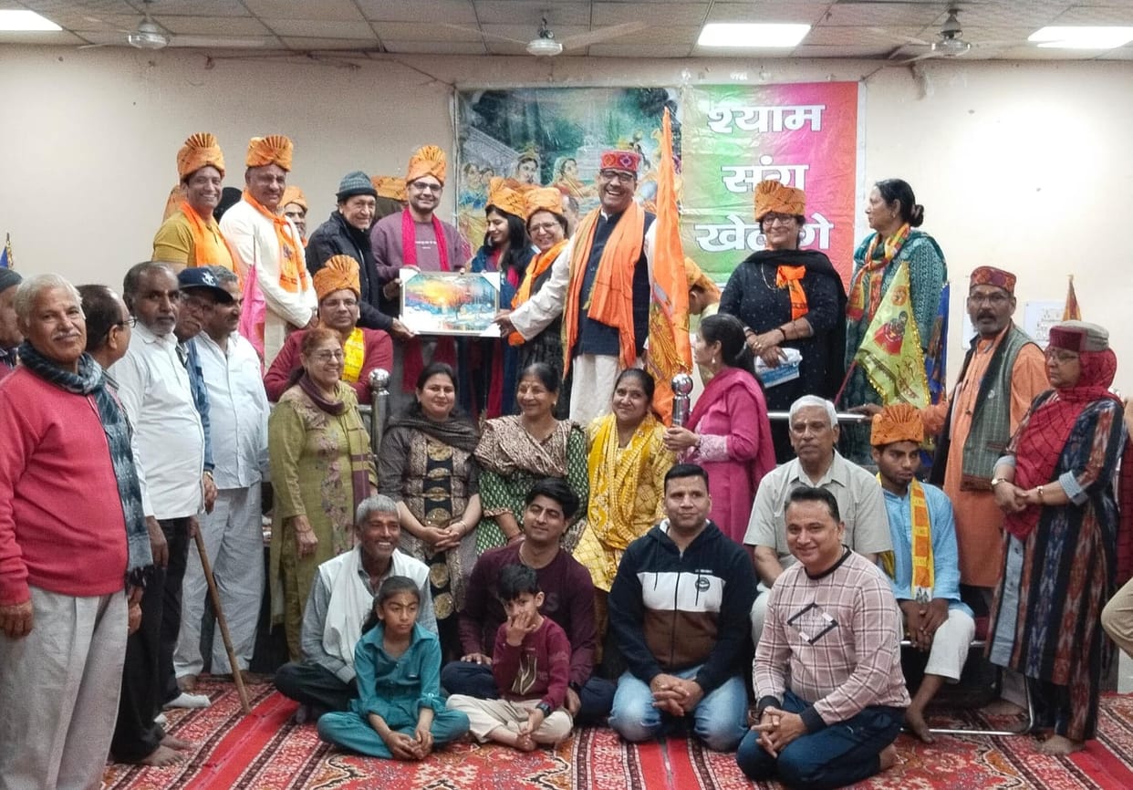 Holi festival is a symbol of harmony: Dinesh