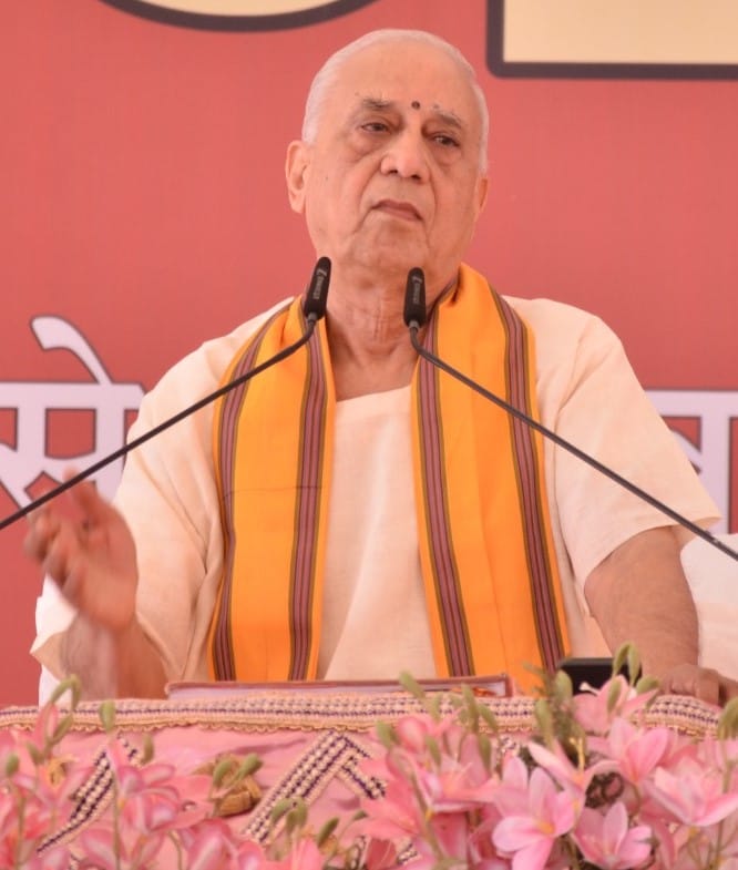 Only by the grace of the Guru can one see God: Vijay Kaushal
