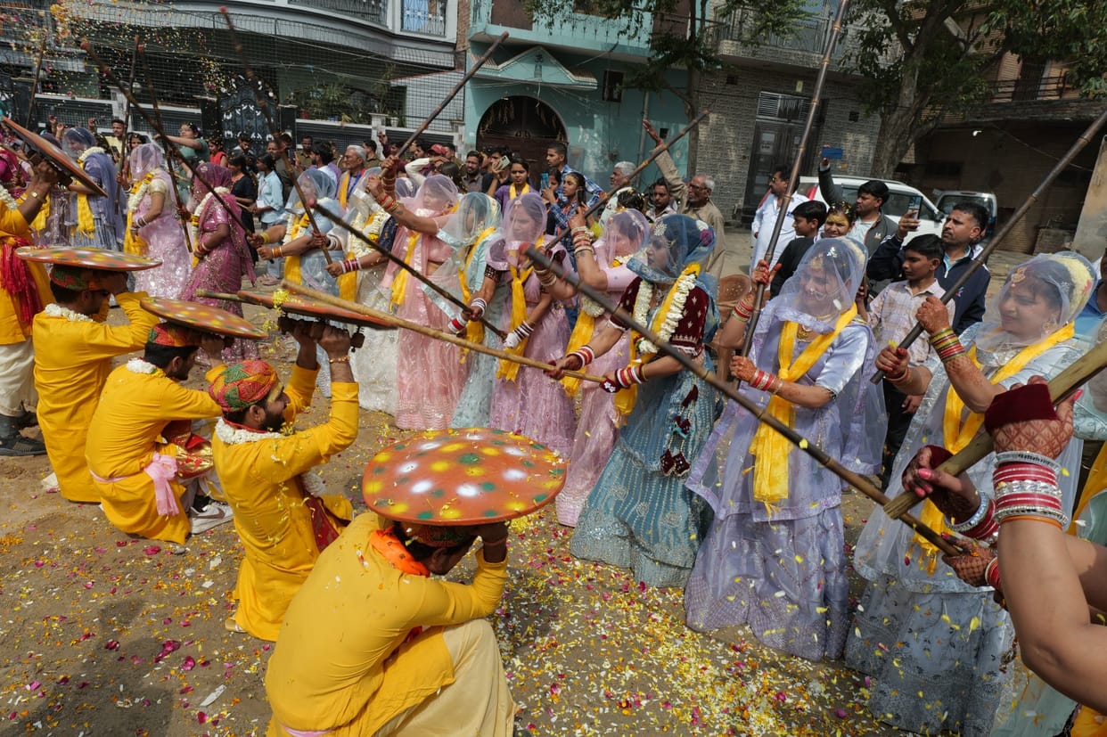 Behind veils, women took charge and showered sticks of love