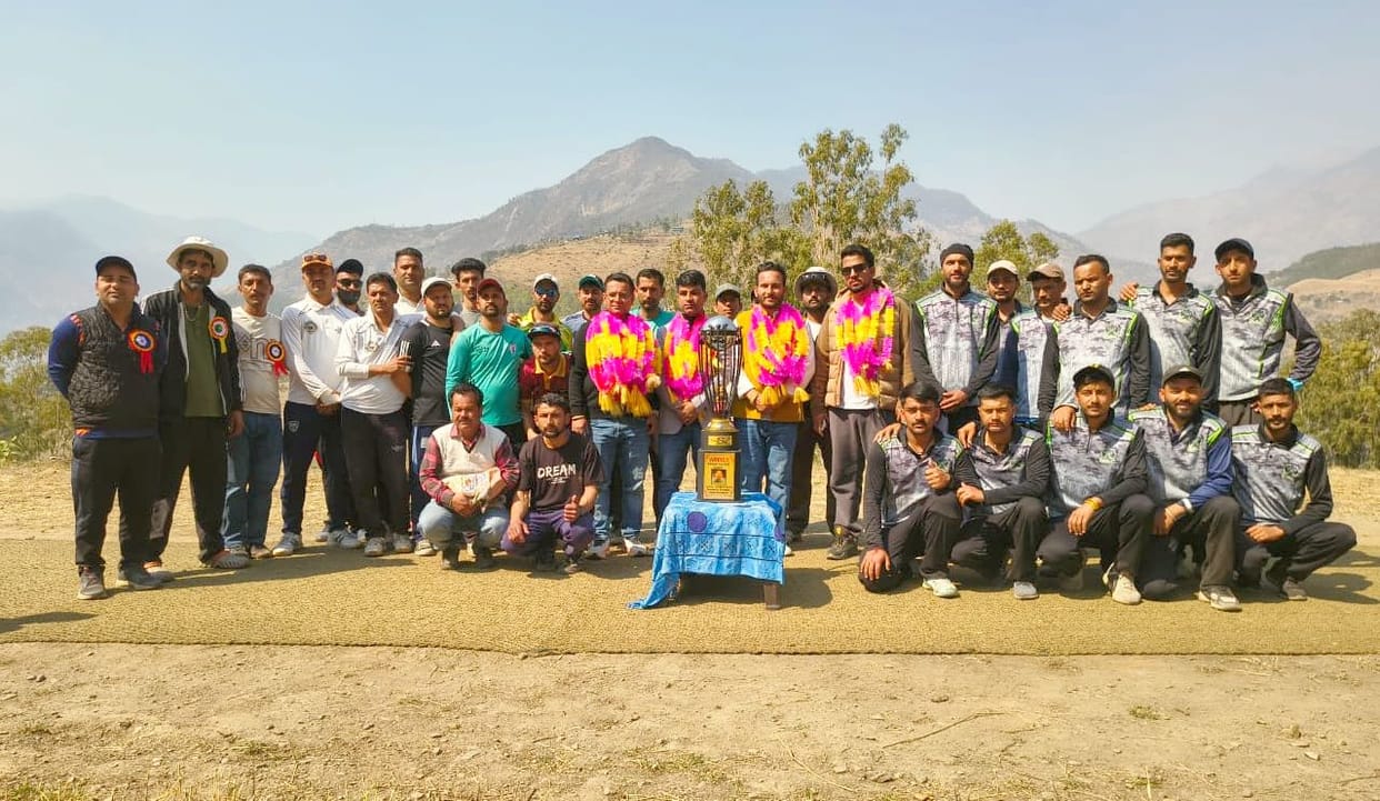 Mad Boys Kamalau won the Narayan Cricket Cup