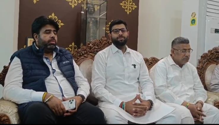 CM Saini, who is seeking votes in Punjab, should clarify his stand on SYL: Digvijay Chautala