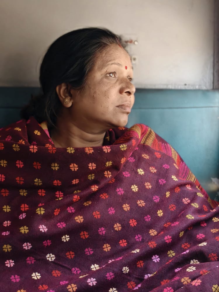 Bihar News: भीषण सड़क हादसा, डंफर से टकराई ट्रैवलर, महिला की मौत, कई घायल