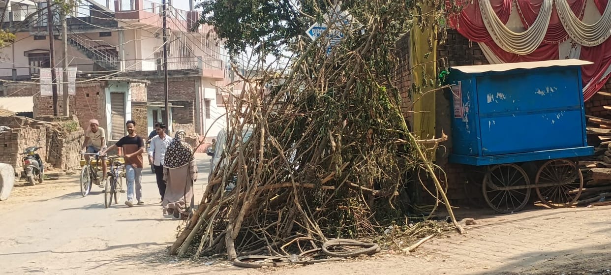 Holika Dahan will be held at 2268 places today, strict security arrangements have been made.