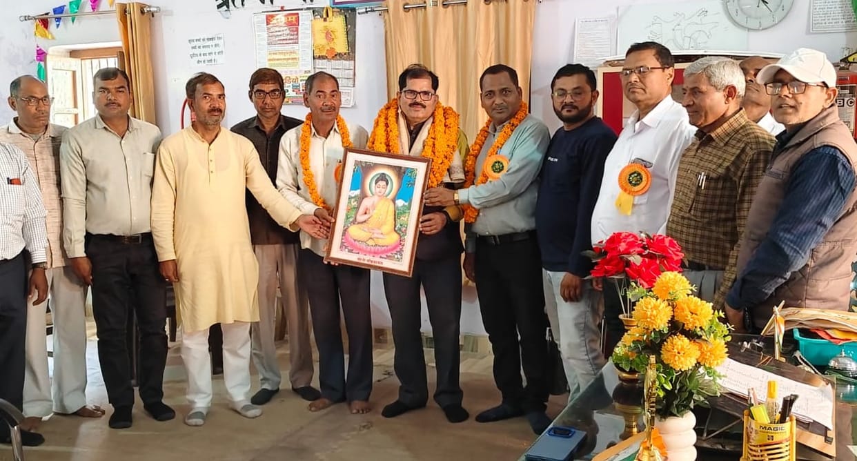 Dr. Harishchandra, selected for the State Award, was welcomed.