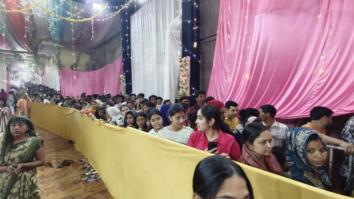 Khatu Shyam's Nishan Yatra was carried out with great pomp.
