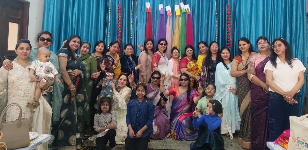 Women's wing of Bharat Vikas Parishad celebrated Holi Milan ceremony
