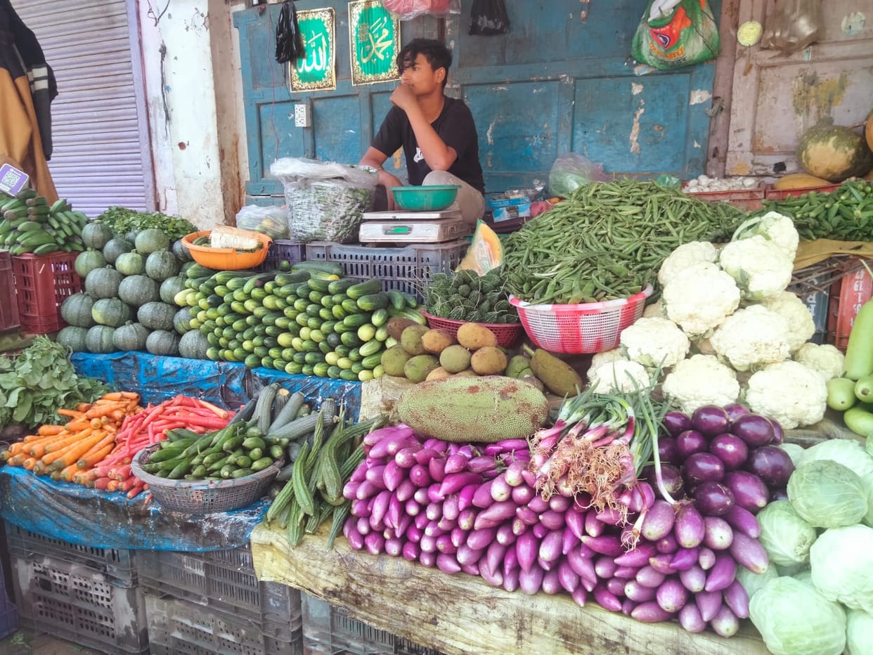 Vegetable prices rise during the festive season