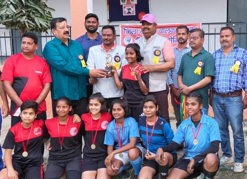 Hari Kaushal Tyagi School topped in handball